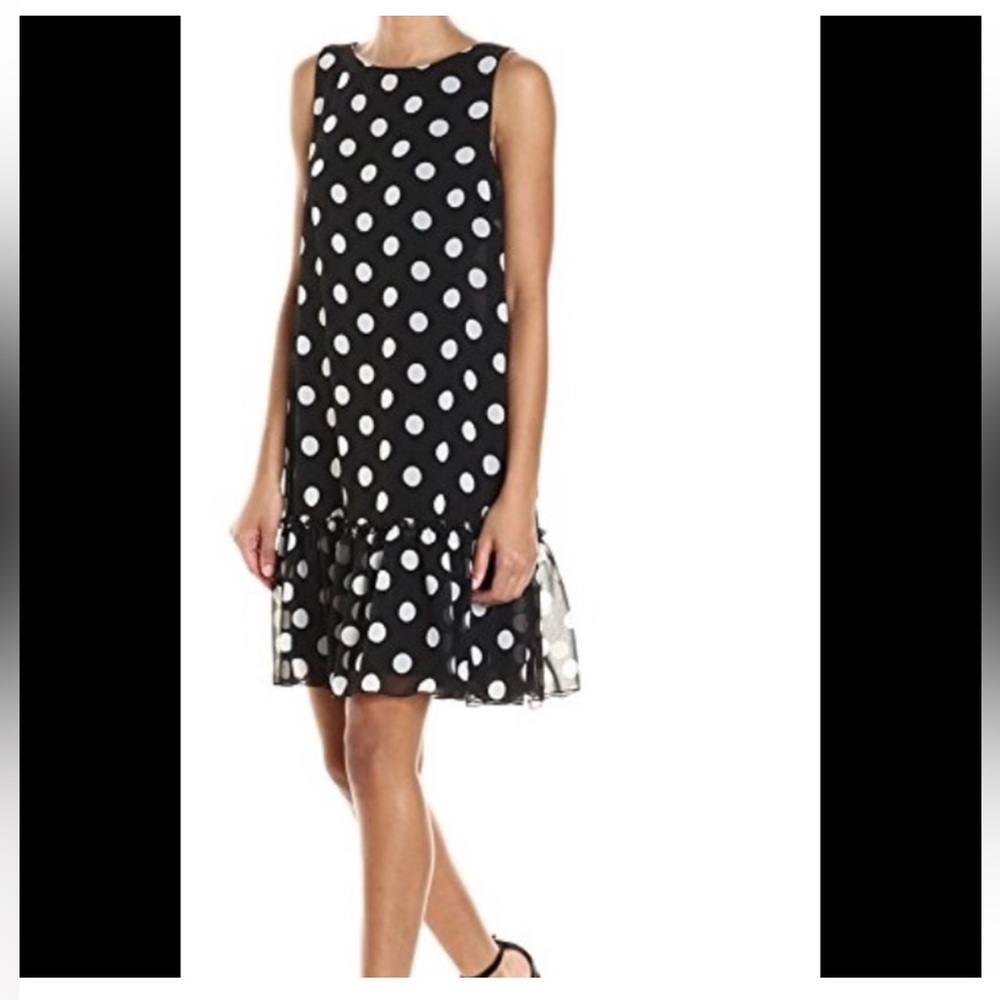 Tommy Hilfiger dress . Worn twice. Super pretty